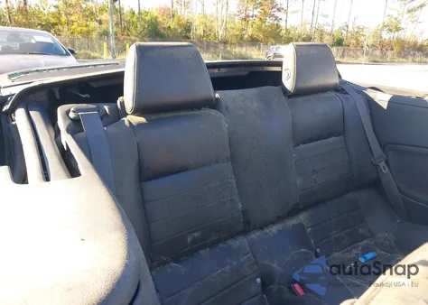 2013 Ford Mustang V6 Premium from USA, damaged, VIN 1ZVBP8EM8D5223374